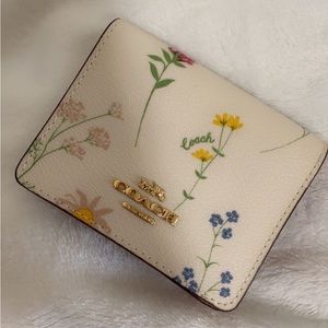 Coach Wildflower Wallet 🌸